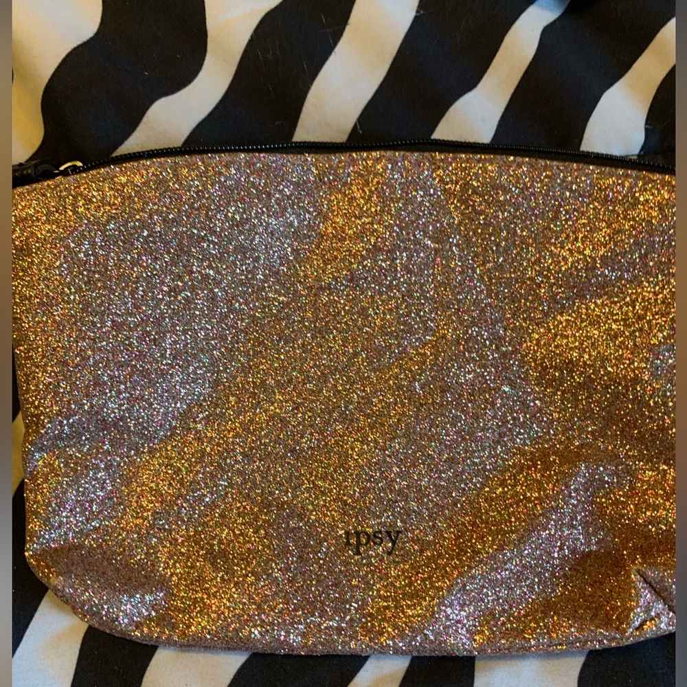 Ipsy makeup bags